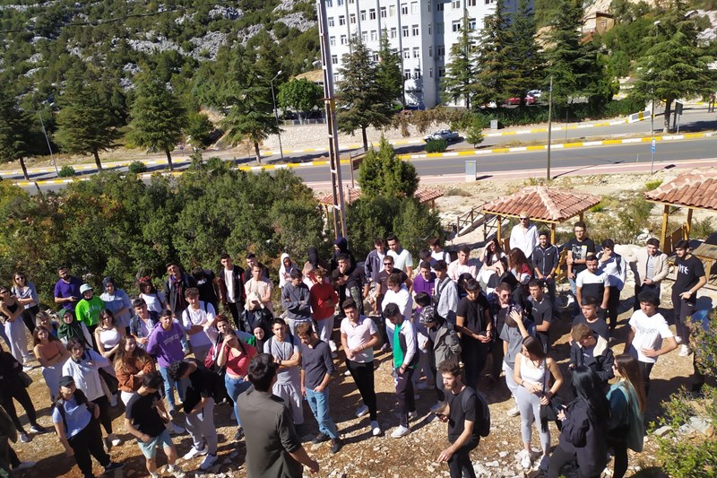 Akseki Meslek Yüksekokulu Sarıhacılar Tarihi Kervan Yolunda Doğa Yürüyüşü ve Teknik Gezi Gerçekleştirdi
