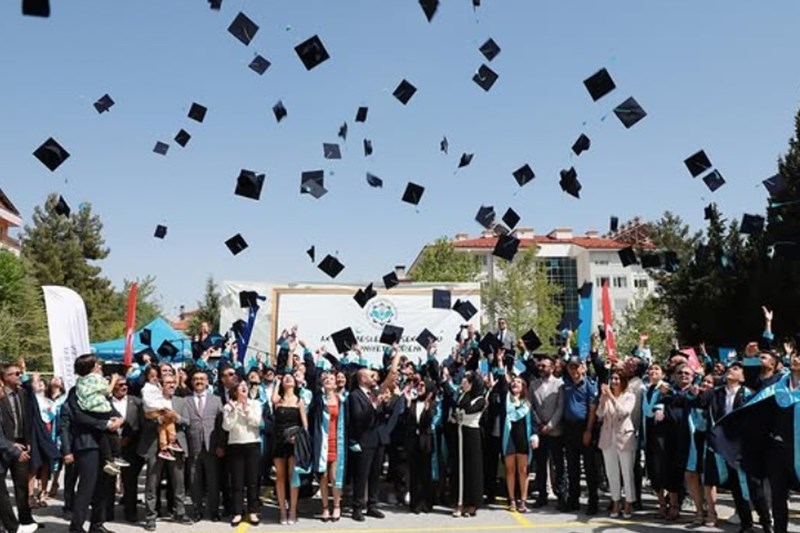 2024-2025 Akademik Yılı Mezuniyet Töreni 2024-2025 Akademik Yılı Mezuniyet Töreni